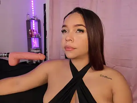 ImSofiVega online show from 10/20/25, 04:29