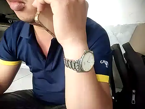 Boy kuto77 online show from 04/08/26, 12:21