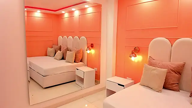 julieta rosee online show from 09/23/25, 09:51