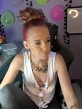 Purple2StayThnxx online show from 09/21/25, 11:17