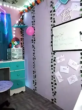 Purple2StayThnxx online show from 11/14/25, 10:58