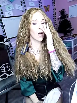 Purple2StayThnxx online show from 12/19/25, 01:40