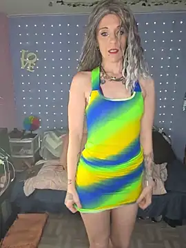 Purple2StayThnxx online show from 05/19/26, 11:55