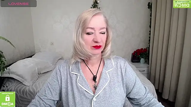 hunters woman online show from 03/12/26, 04:46