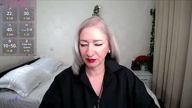 Snapshot of hunters_woman chatting on 05/28/26, 03:09 hunters woman online show from 05/28/26, 03:09