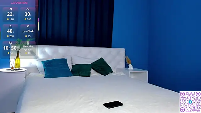 KiraSun online show from 09/22/25, 12:29