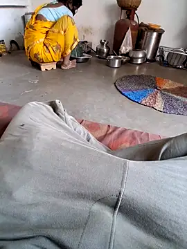 RAYI Queen 3 online show from 11/07/25, 03:17