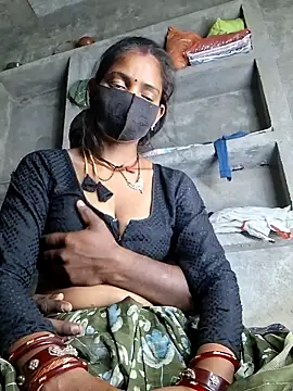 RAYI Queen 3 online show from 03/31/26, 10:32