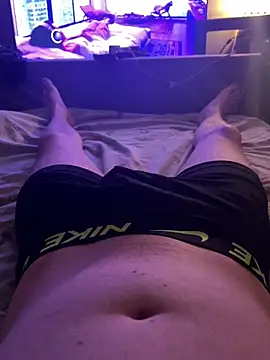 naughtycoupl98 online show from 05/19/26, 11:55