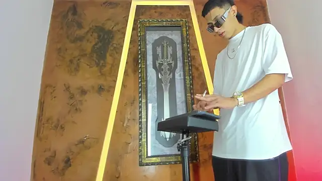 Snapshot of the_king_sweet chatting on 09/28/25, 08:58 the king sweet online show from 09/28/25, 08:58