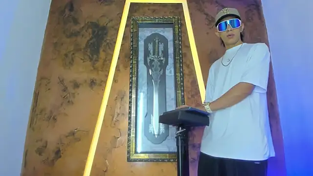 Snapshot of the_king_sweet chatting on 10/02/25, 09:44 the king sweet online show from 10/02/25, 09:44