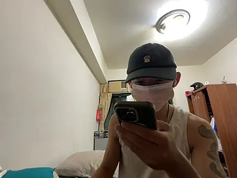 boyjoe10 online show from 11/01/25, 02:41