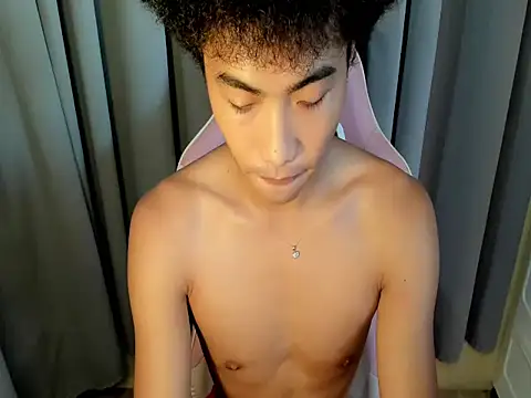 yourhotpinoy online show from 05/20/26, 03:13