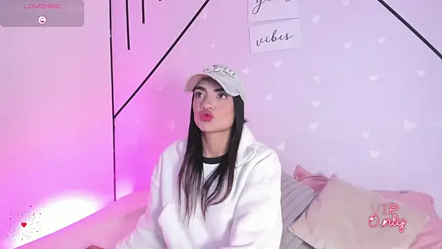 MiahCornell  online show from 03/04/26, 08:04