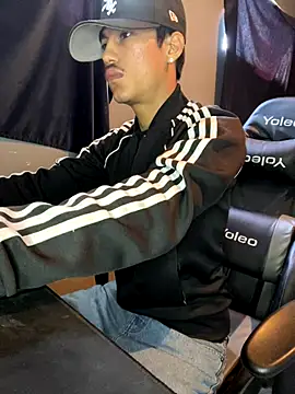 Osmarcito21 online show from 10/16/25, 05:03