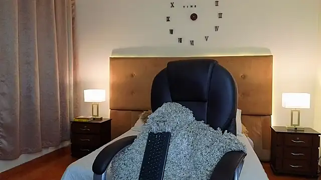 Steven Velez online show from 04/19/26, 02:55