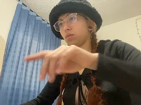 Sallem Pink online show from 10/03/25, 12:24