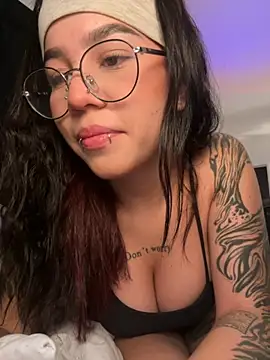 Liz rogers x online show from 12/04/25, 01:15