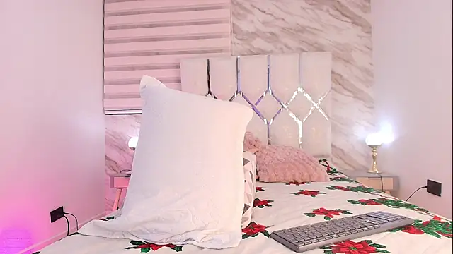 cataleya ebony  online show from 12/17/25, 03:12