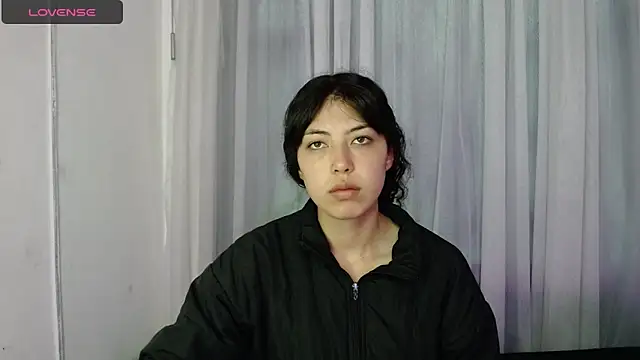 malejahotcs01 online show from 11/19/25, 11:32