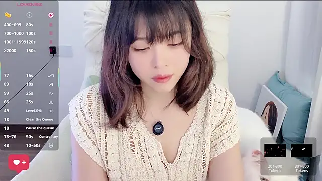 yara hot1 online show from 04/23/26, 02:35