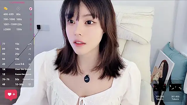 yara hot1 online show from 04/25/26, 03:09