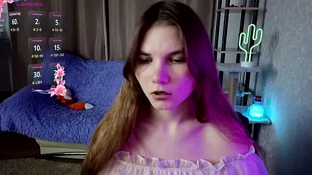 Snapshot of Nika_OMG chatting on 10/04/25, 07:23 Nika OMG online show from 10/04/25, 07:23