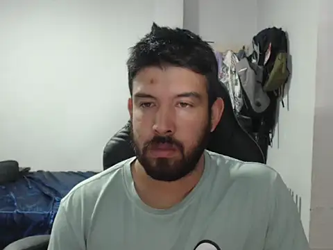 Snapshot of Axel11113 chatting on 09/10/25, 03:28 Axel11113 online show from 09/10/25, 03:28