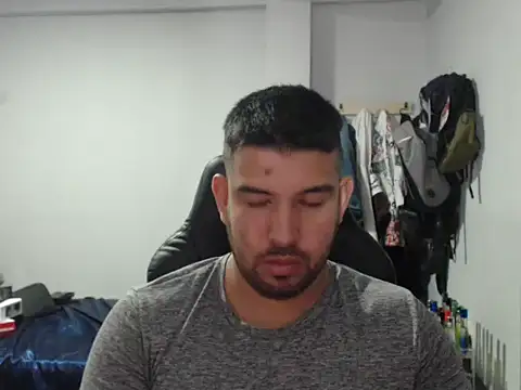 Snapshot of Axel11113 chatting on 09/12/25, 02:55 Axel11113 online show from 09/12/25, 02:55