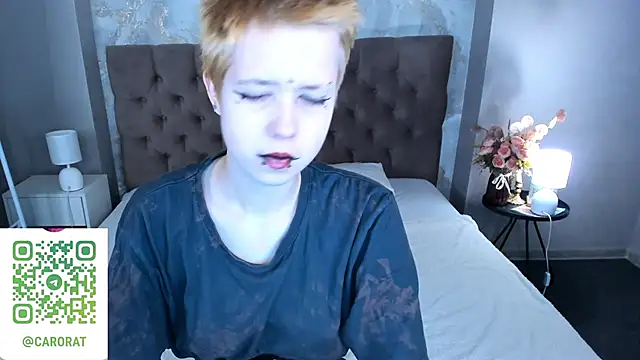 CarolineRichter online show from 09/11/25, 02:22