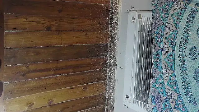 Snapshot of g0lden_are0las89 chatting on 09/19/25, 10:16 g0lden are0las89 online show from 09/19/25, 10:16