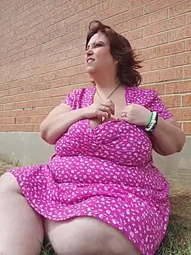 Snapshot of g0lden_are0las89 chatting on 09/23/25, 04:54 g0lden are0las89 online show from 09/23/25, 04:54