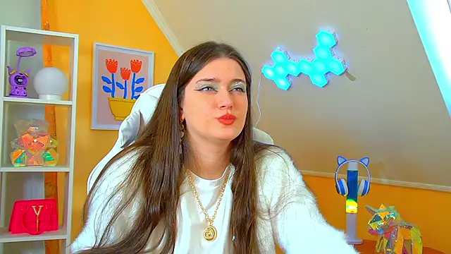 JessicaJewells online show from 04/21/26, 06:20