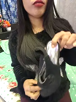 priya 26 online show from 01/05/26, 08:12