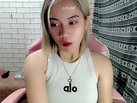 Rainea149 online show from 10/26/25, 06:03