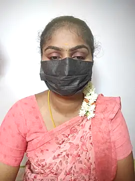 Snapshot of Tamil_Princess12 chatting on 05/02/26, 06:57 Tamil Princess12 online show from 05/02/26, 06:57