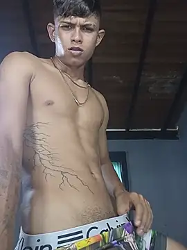 Snapshot of God_Eros_23cm chatting on 06/25/26, 03:27 God Eros 23cm online show from 06/25/26, 03:27