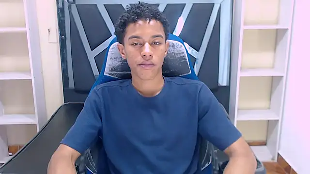 Rocco Grey online show from 09/24/25, 07:39
