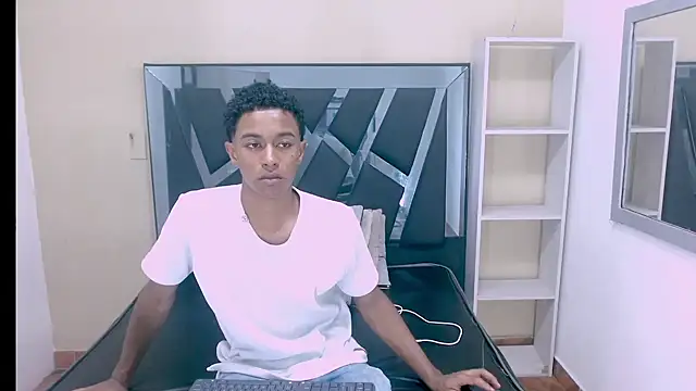 Rocco Grey online show from 10/02/25, 07:43