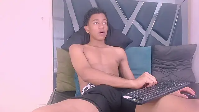 Rocco Grey online show from 10/16/25, 07:48