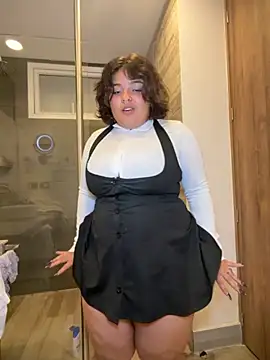 lulukawai16 online show from 04/30/26, 12:39