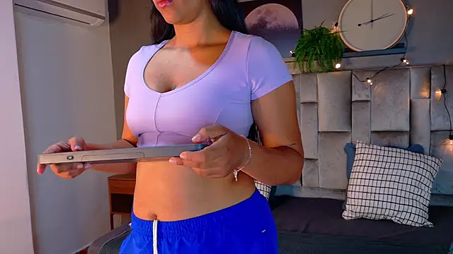 RiriiBrunette   online show from 11/21/25, 07:45