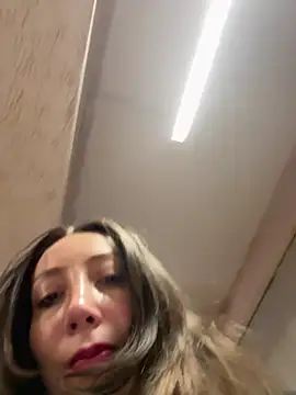 HellaryTourent online show from 02/17/26, 06:25