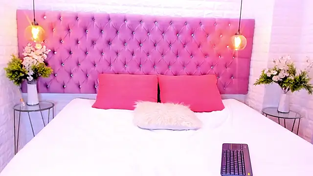 amber sparkle online show from 10/08/25, 12:47