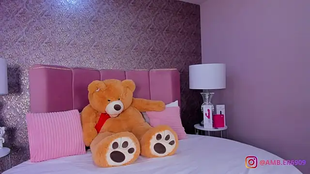 amber sparkle online show from 04/20/26, 12:41