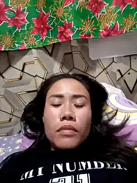 Snapshot of sexhot_22 chatting on 12/05/25, 11:08 sexhot 22 online show from 12/05/25, 11:08