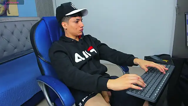 SamBlack  online show from 02/14/26, 12:46