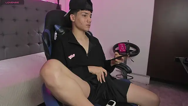 SamBlack  online show from 04/10/26, 01:16