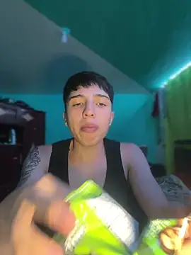 Snapshot of pabonsito chatting on 09/30/25, 02:38 pabonsito online show from 09/30/25, 02:38