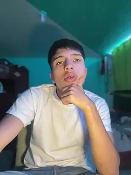 Snapshot of pabonsito chatting on 10/07/25, 12:41 pabonsito online show from 10/07/25, 12:41